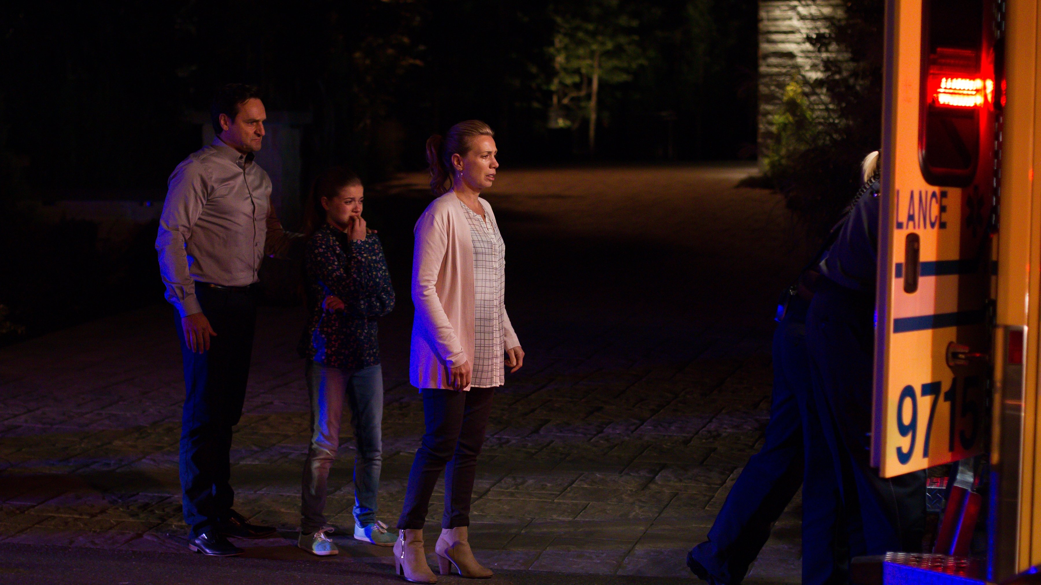 L Heure Bleue Saison 1 L'heure bleue Saison 1 Episode 2 streaming vf L'heure bleue Saison 1