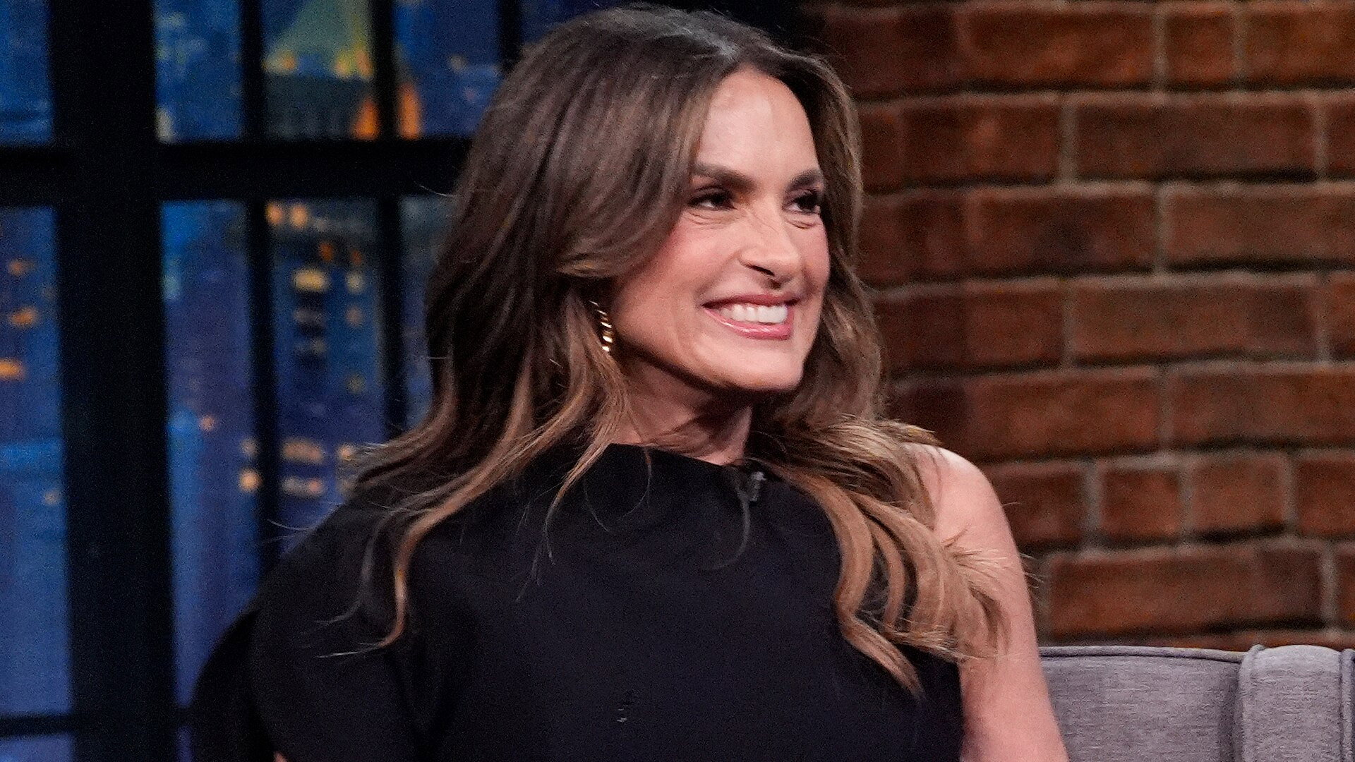 Late Night with Seth Meyers Season 12 :Episode 110  Mariska Hargitay, Jacob Soboroff, Mike Drucker