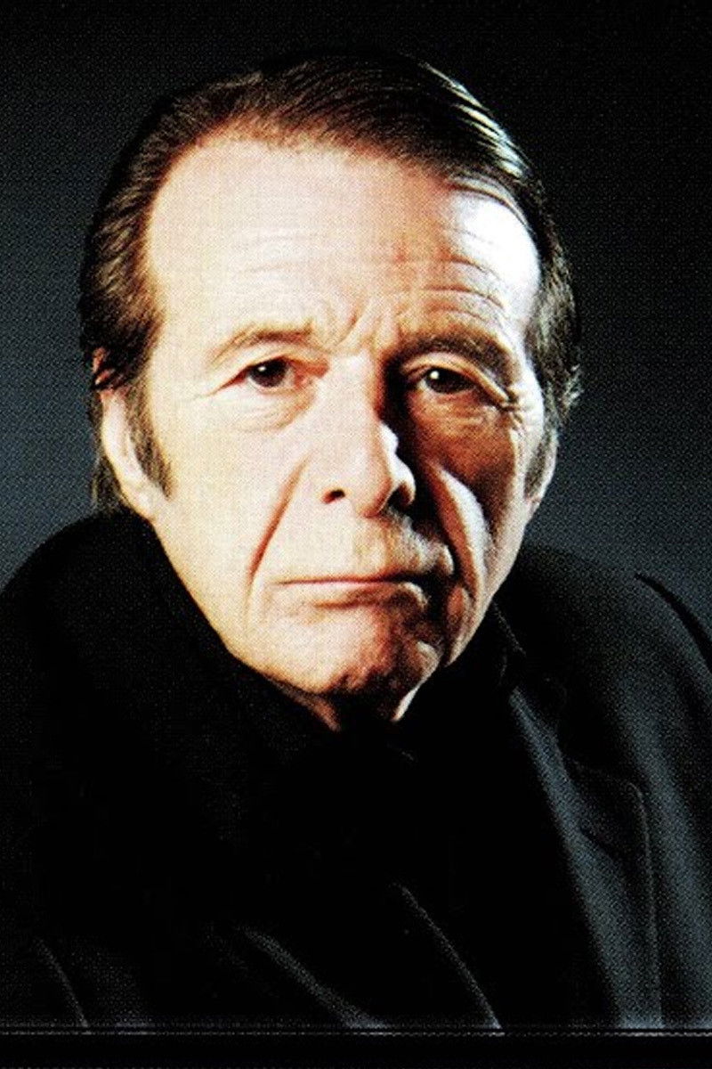 et billede af Raúl Cobián