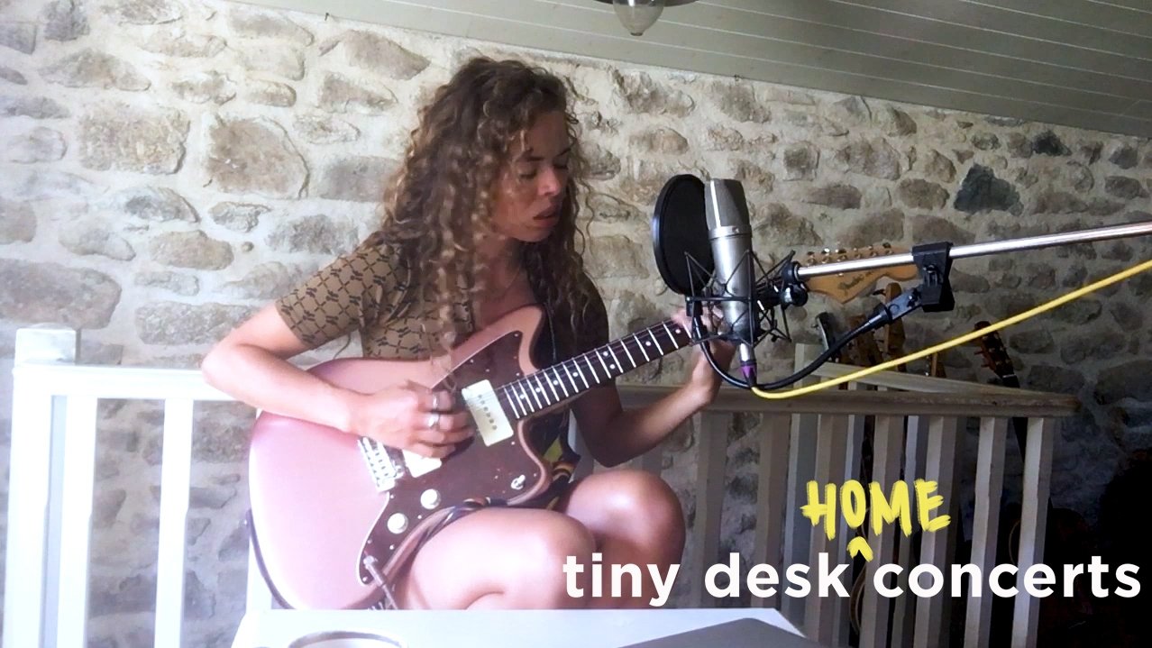 Nilüfer Yanya: Tiny Desk (Home) Concert