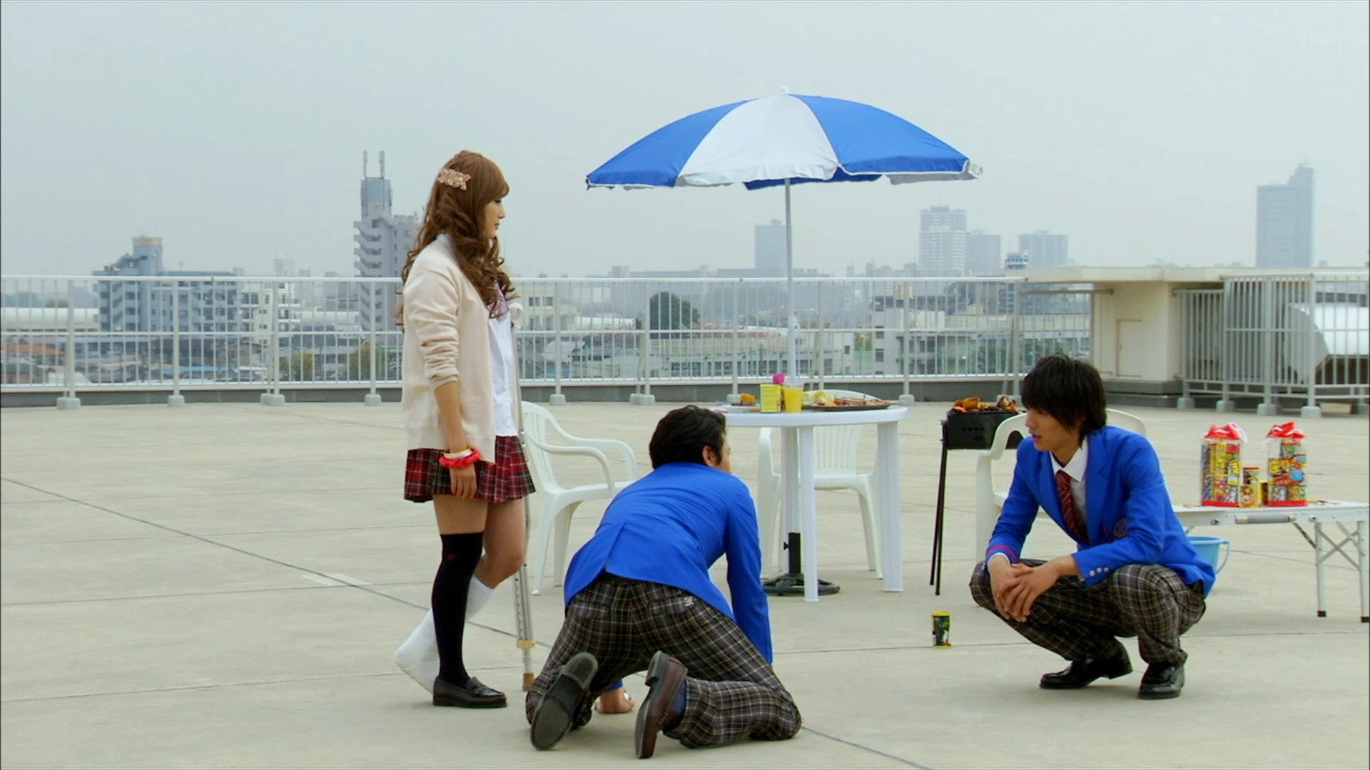 Kamen Rider Season 22 :Episode 40  Principle or Pathos
