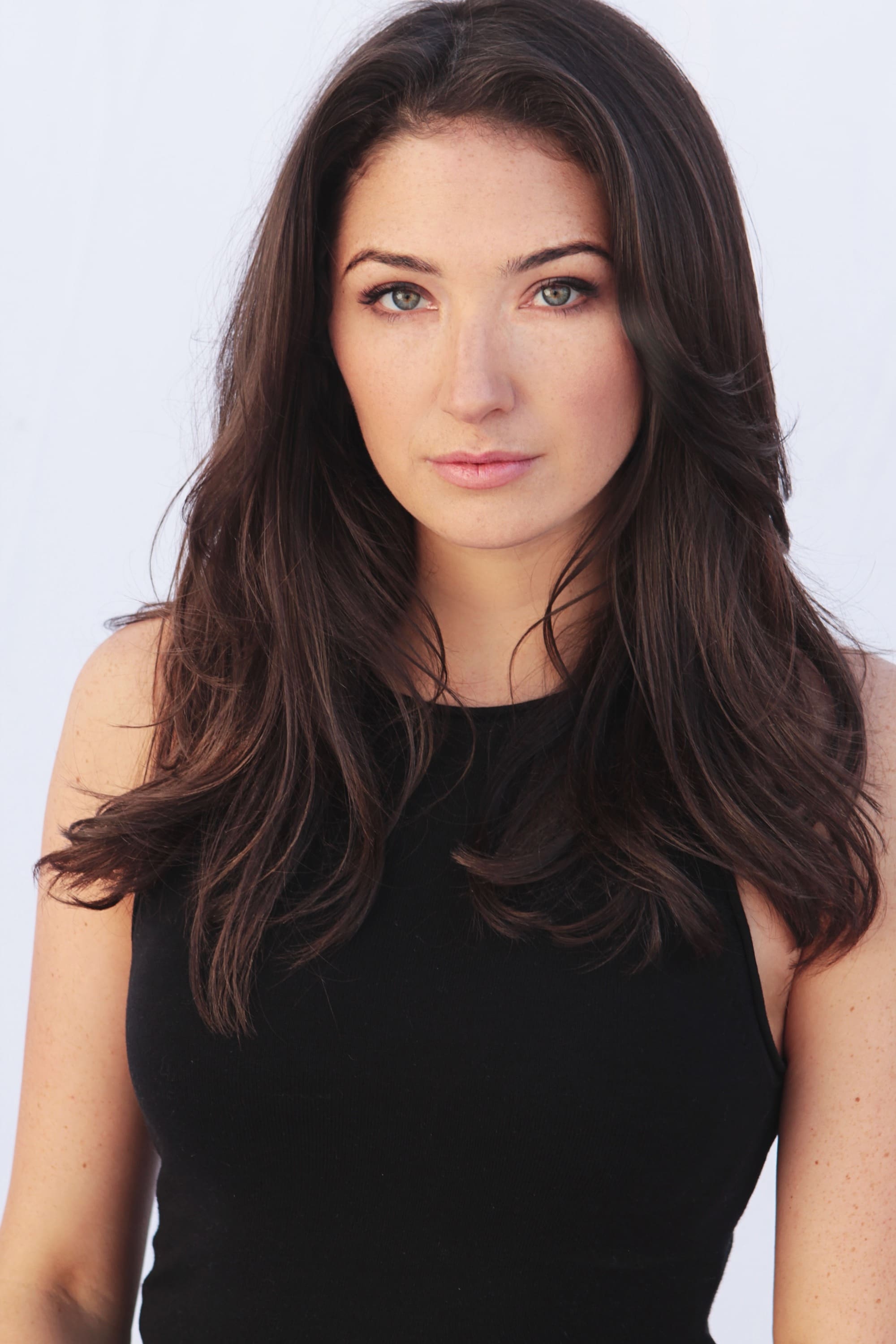 et billede af Madeline Whitby