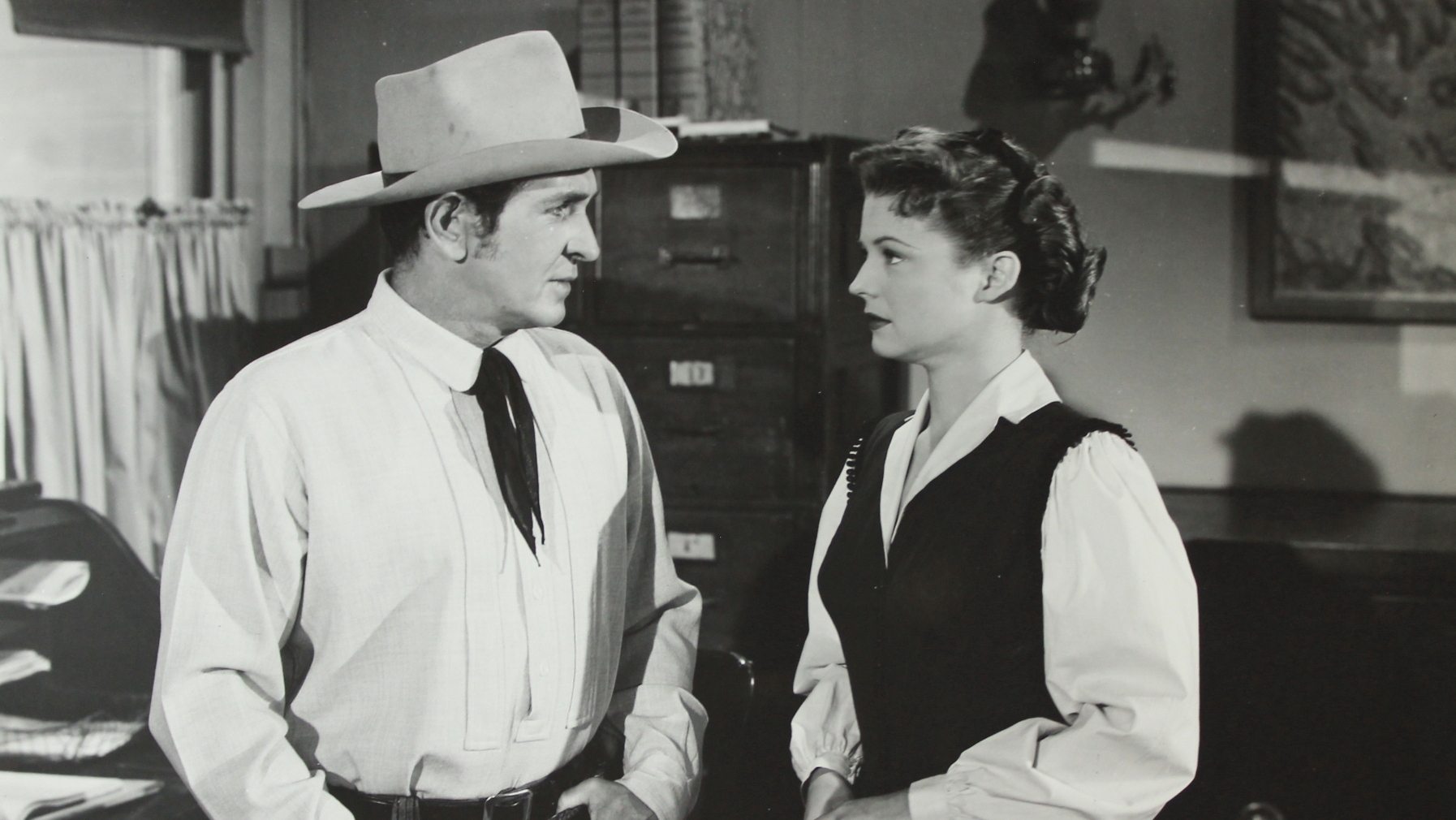 Silver Canyon (1951)