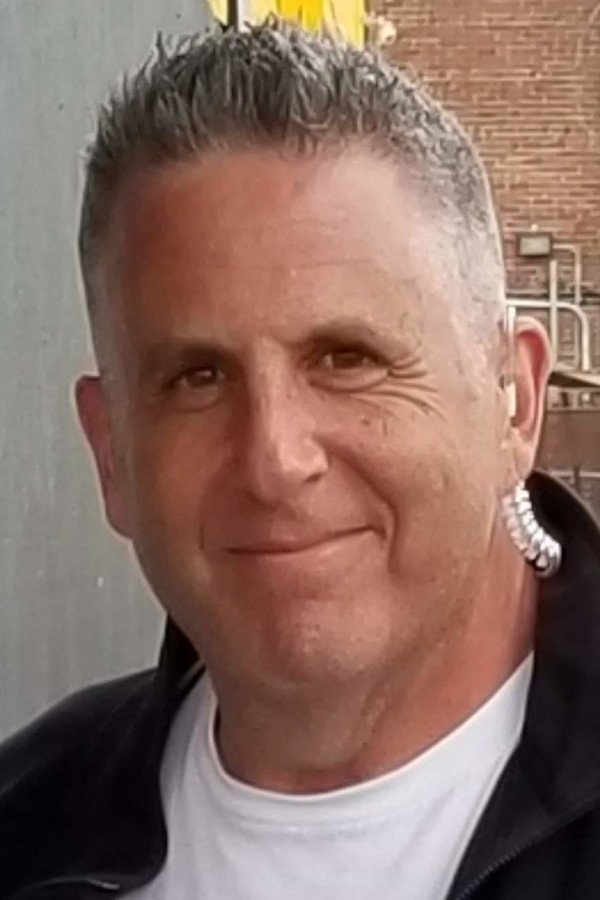 et billede af Scott Lazar