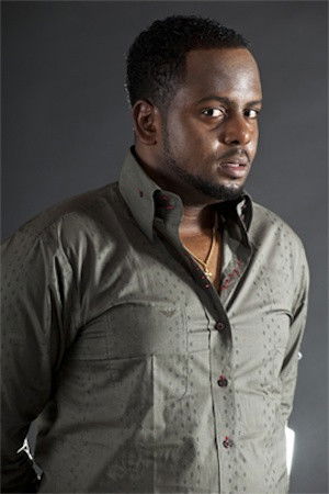 et billede af Steven Kanumba