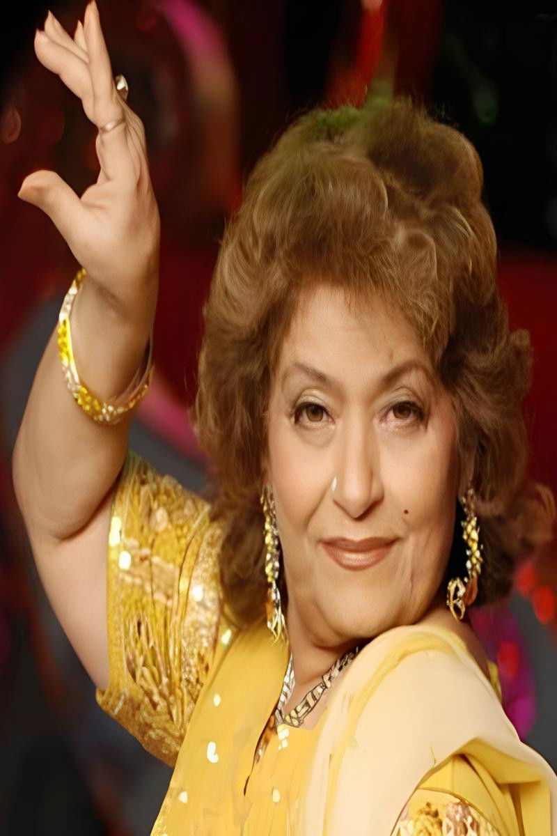 et billede af Saroj Khan