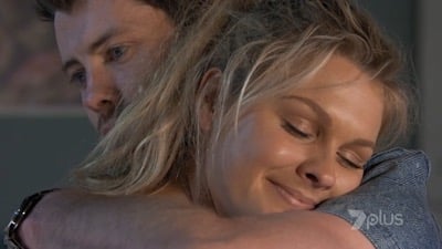 Home and Away 32x10