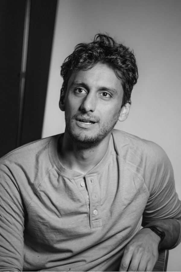 et billede af Enrique R. Bencomo