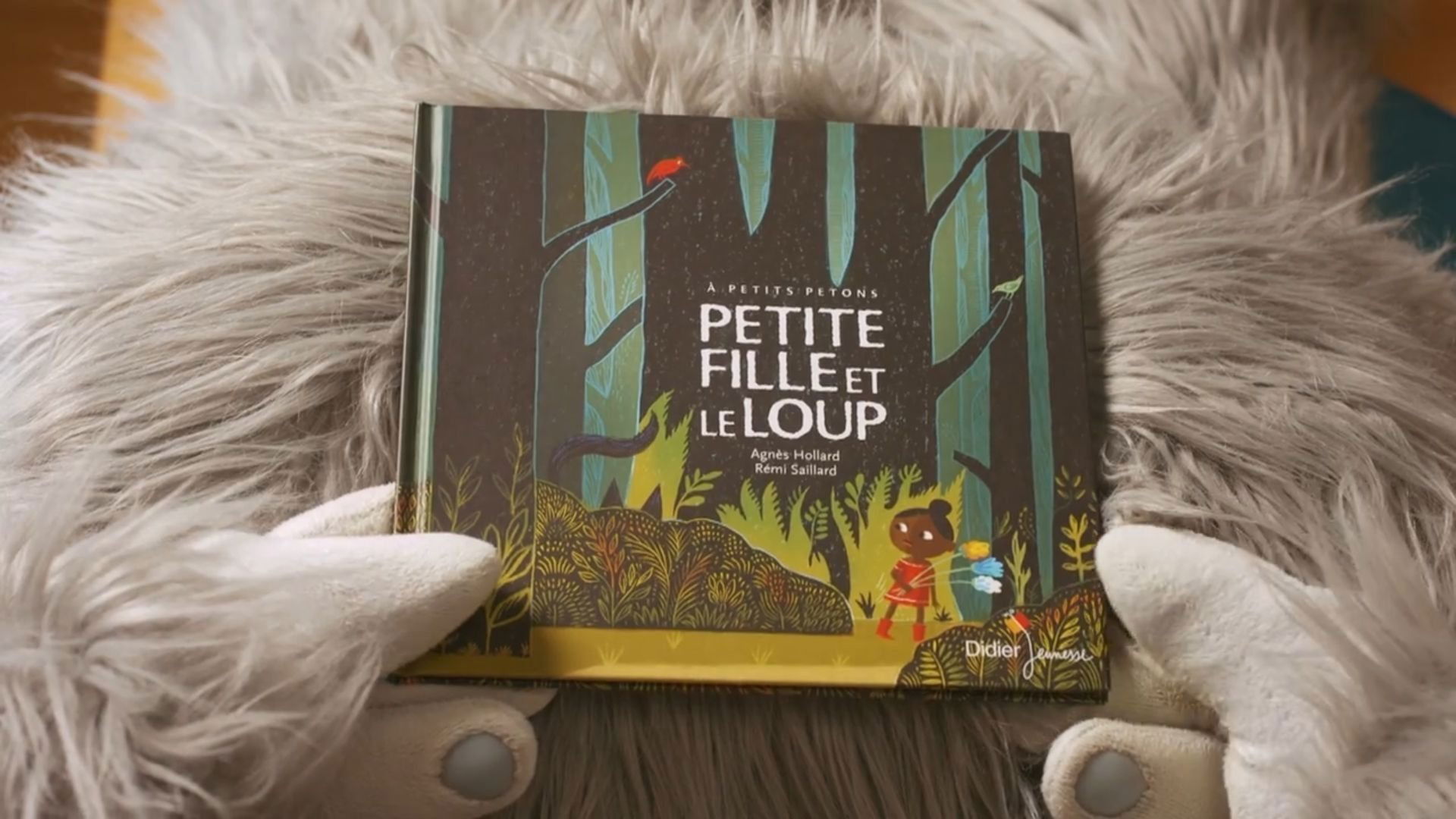 Yétili - Petite Fille et le loup