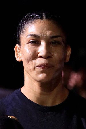 et billede af Leanne Calderon