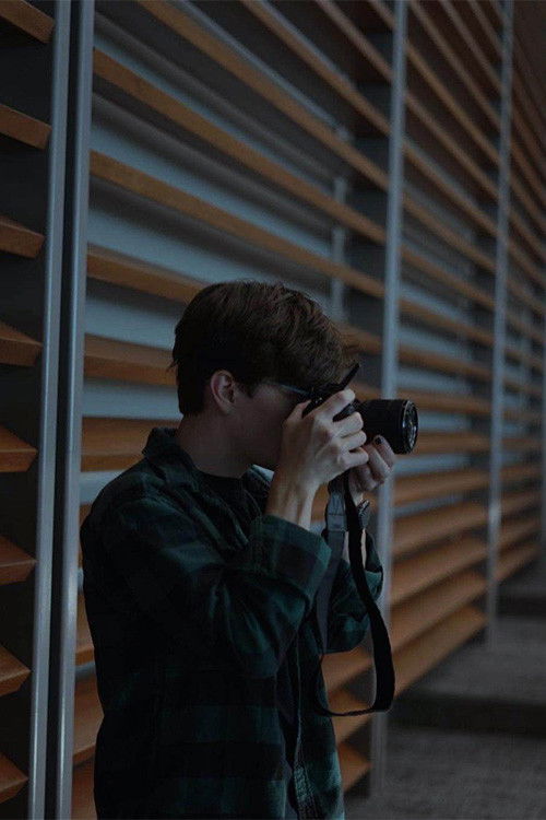 et billede af Caleb Hernandez