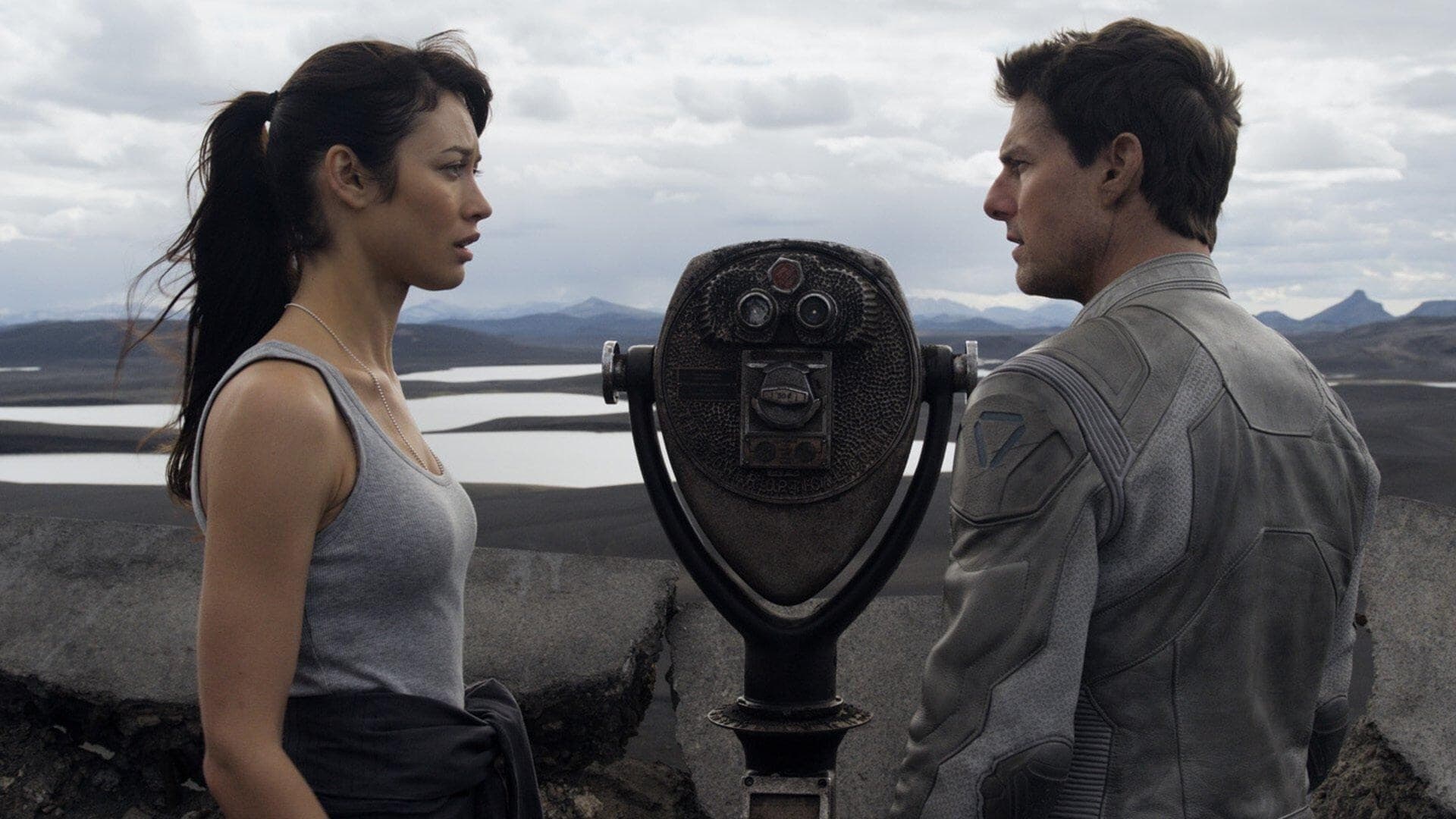 Oblivion (2013)