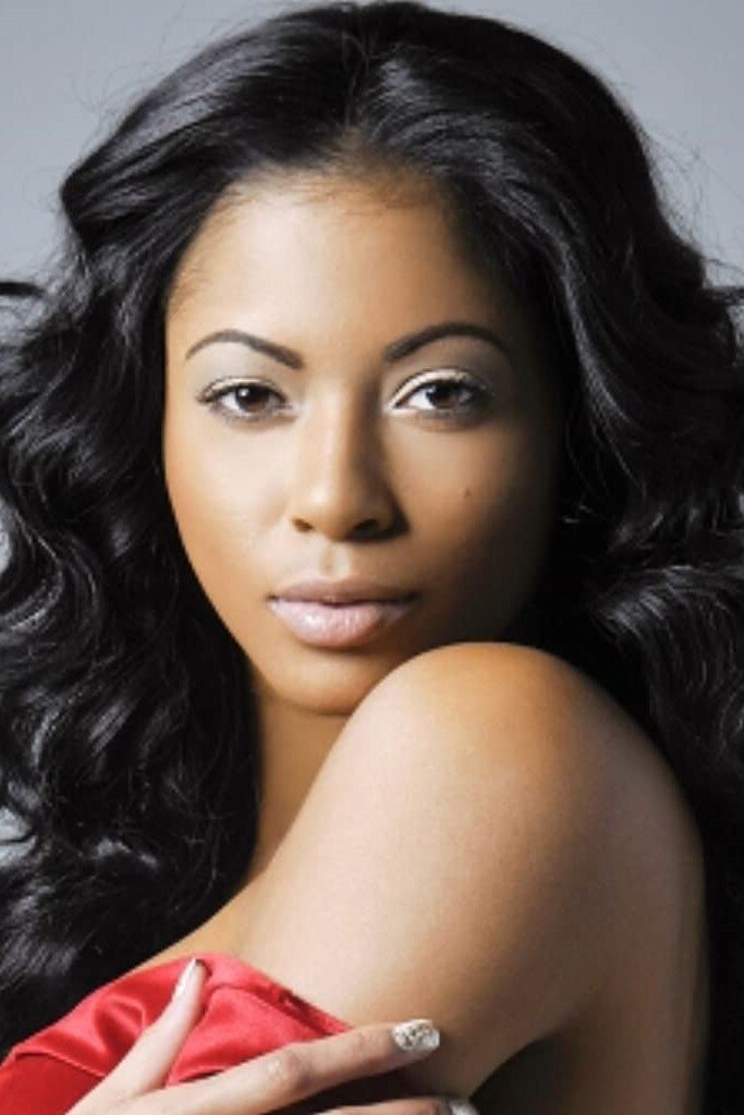 Alexis Jones's picture in the cast