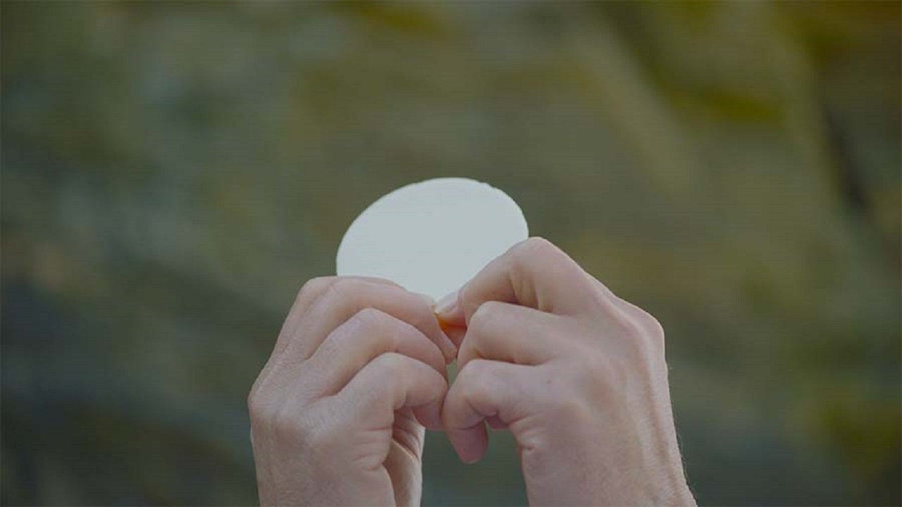 El beso de Dios (2022)