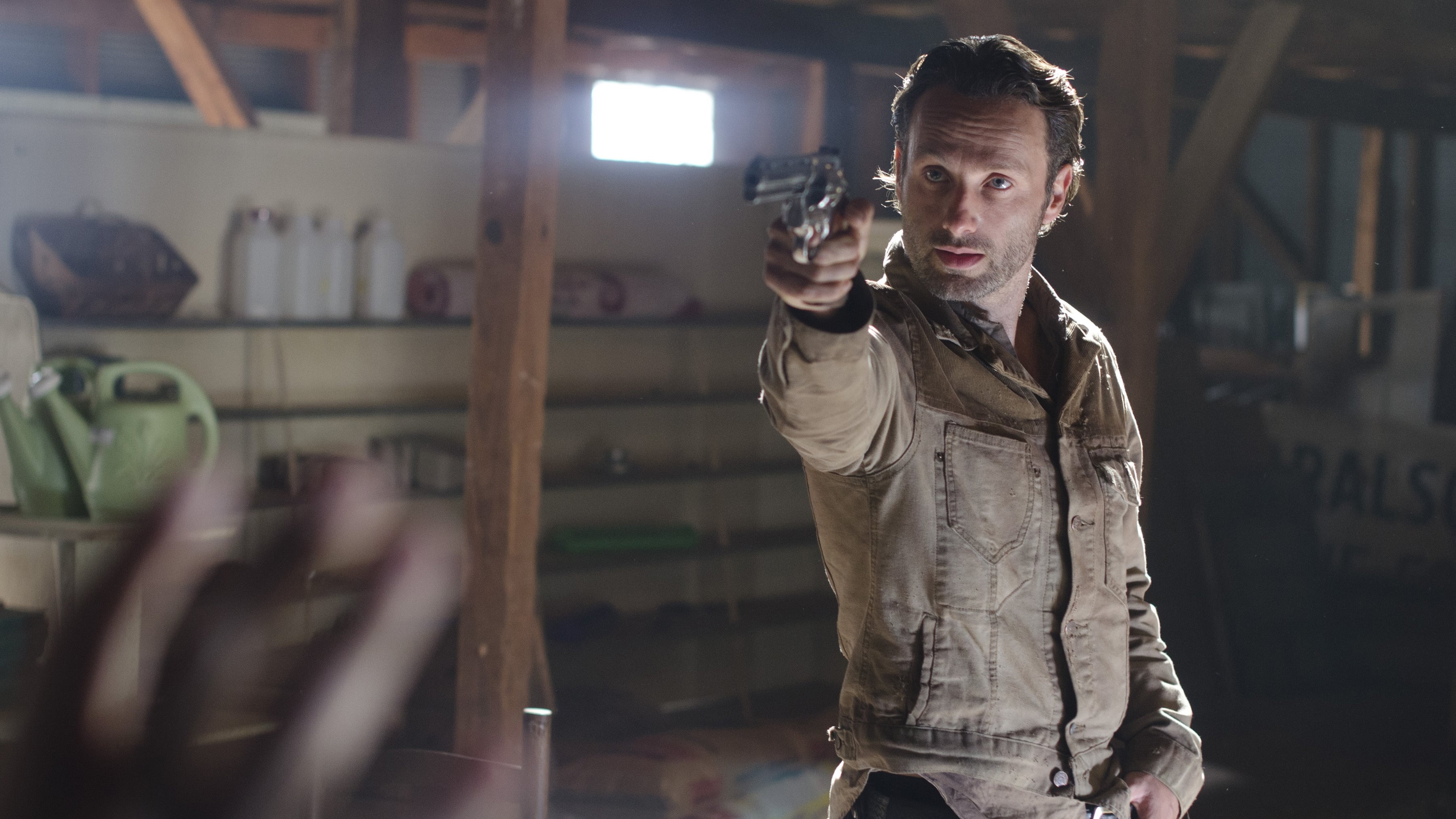 The Walking Dead Season 3 :Episode 13  Arrow on the Doorpost