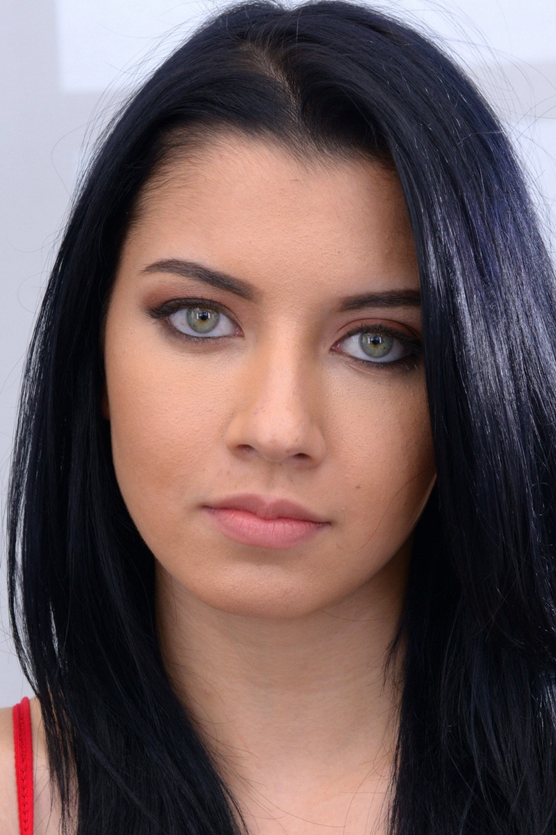 et billede af Nikki Vixon