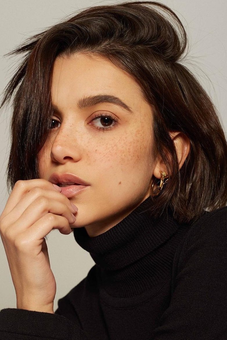 Manu Gavassi | Herself