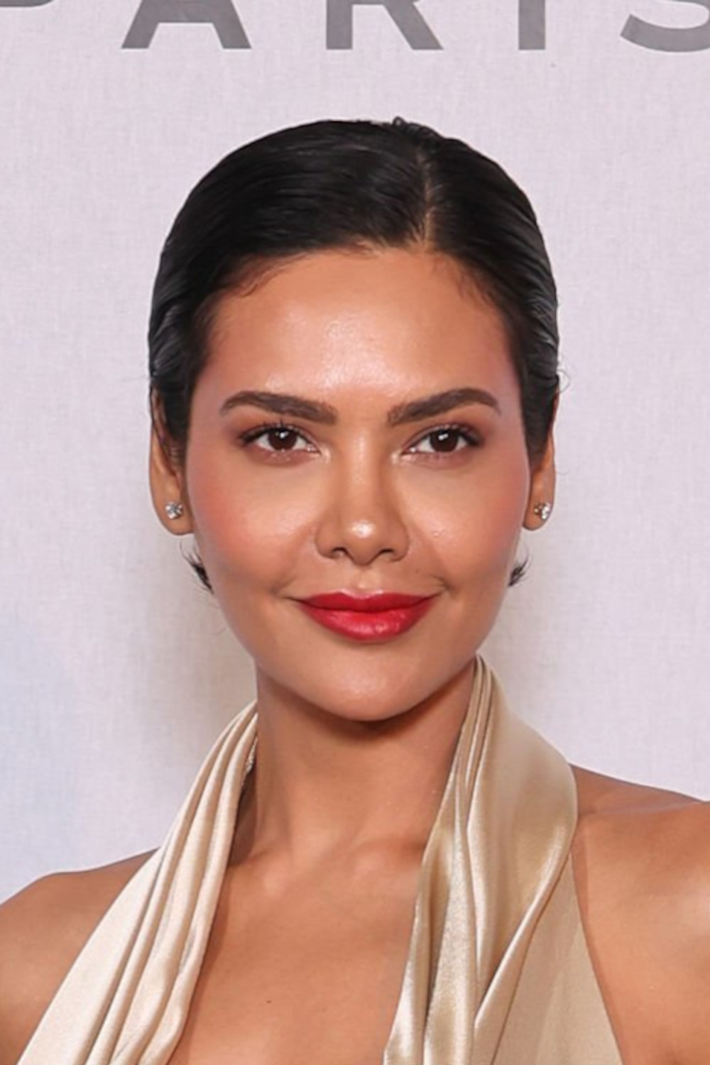 Esha Gupta fotoğraf 4