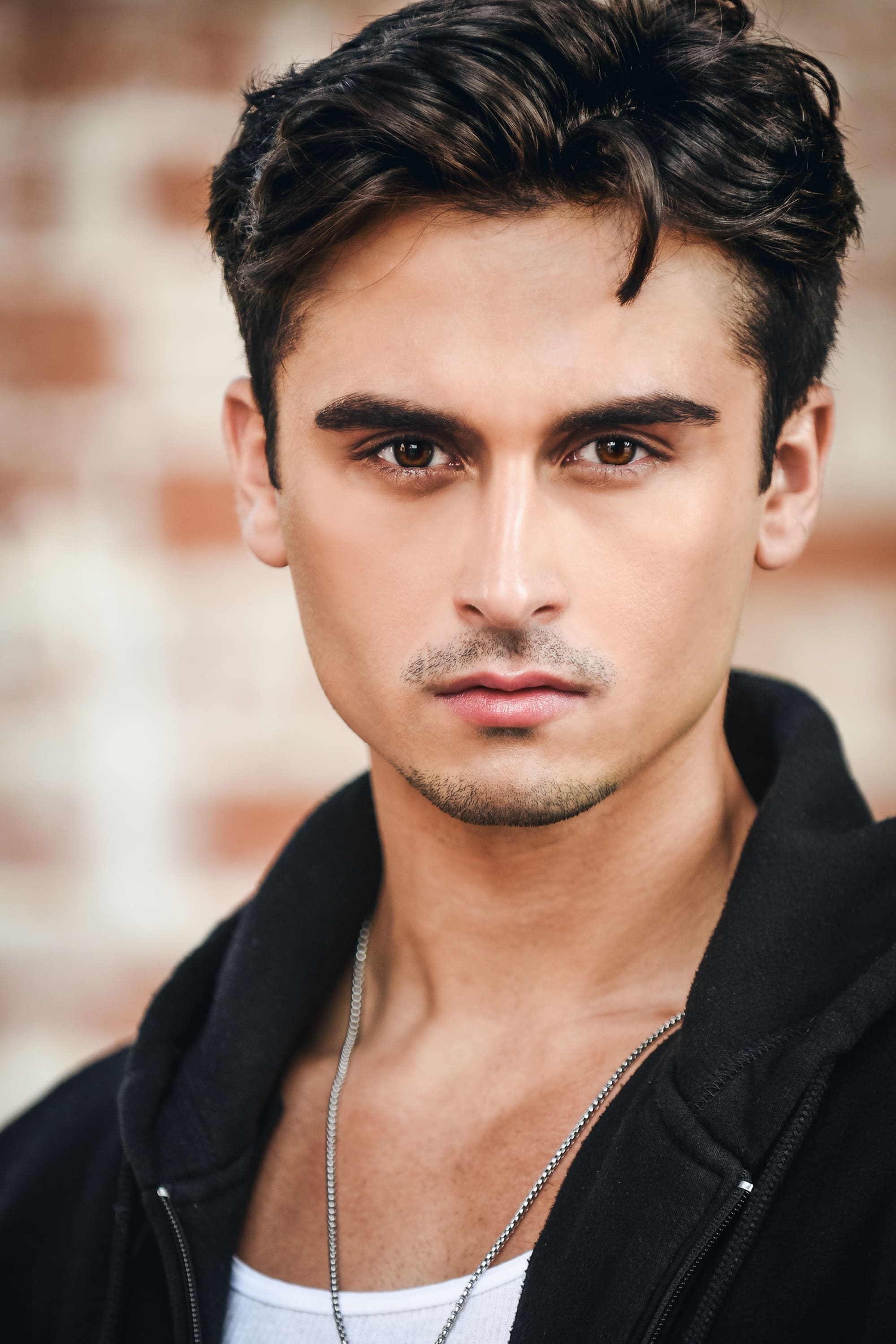 et billede af Tyler James White