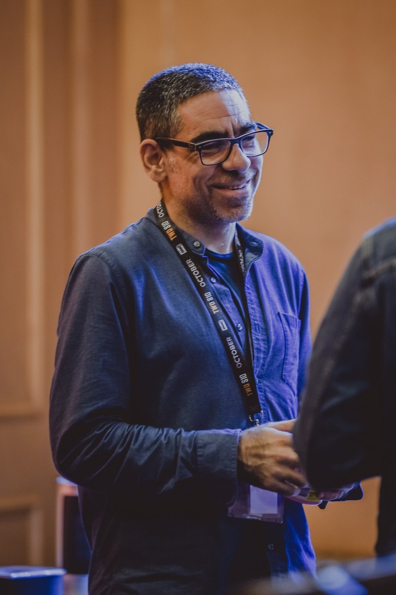 et billede af Elijah Dhavvan