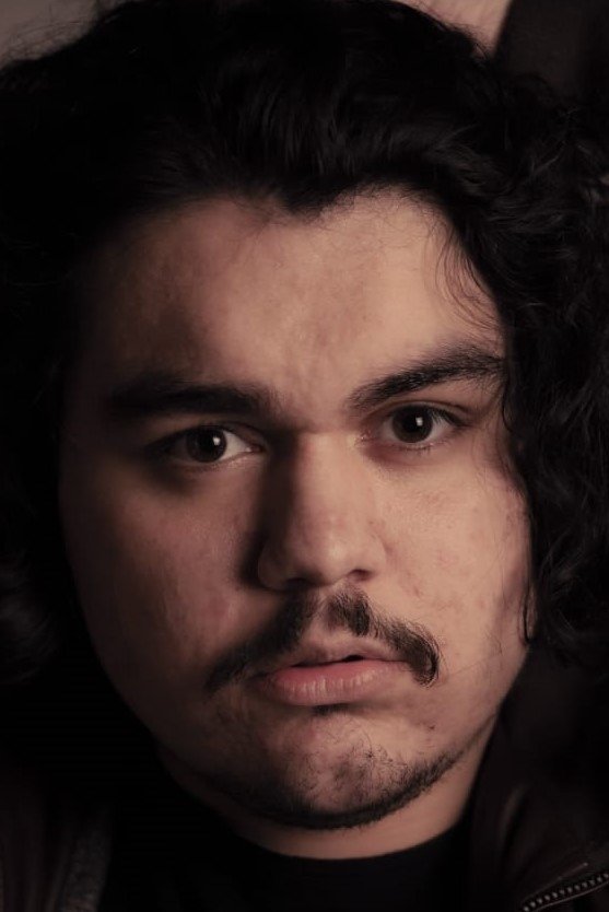 Alex Domingues | Production Executive