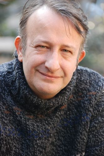 et billede af Necip Naşit Özcan