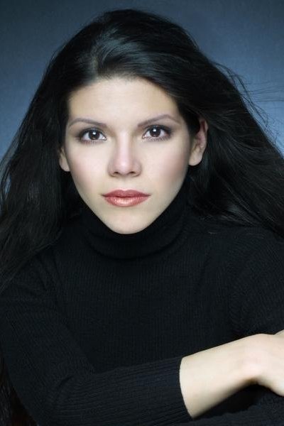 et billede af Naya Castinado