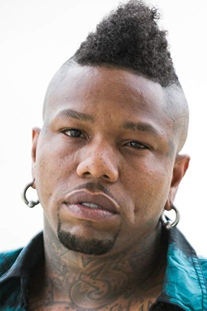 et billede af Dominic 'Taz' Alexander