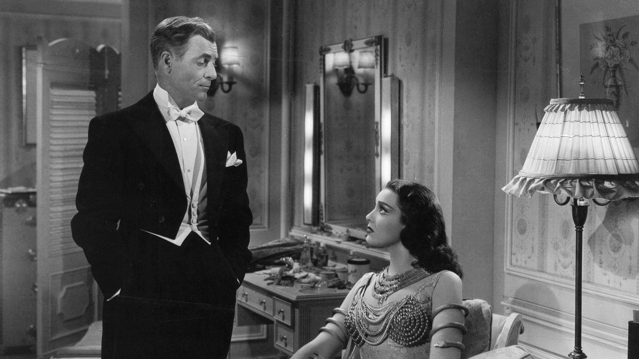 Everybody Does It (1949)