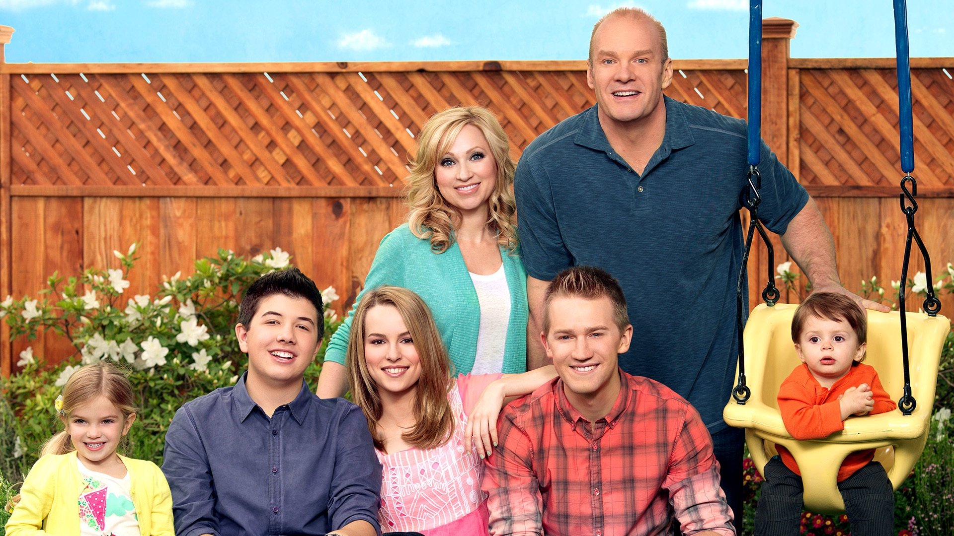 Watch Good Luck Charlie - Season 4 Episode 9 : Futuredrama Full TV Series O...