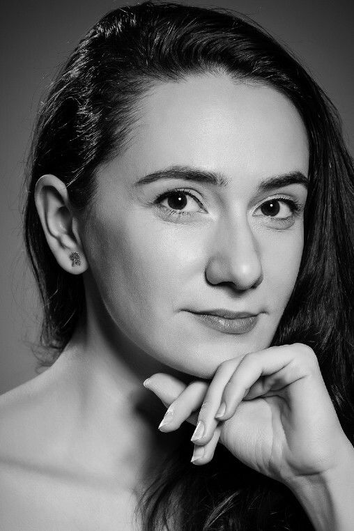 et billede af Oana Pușcatu