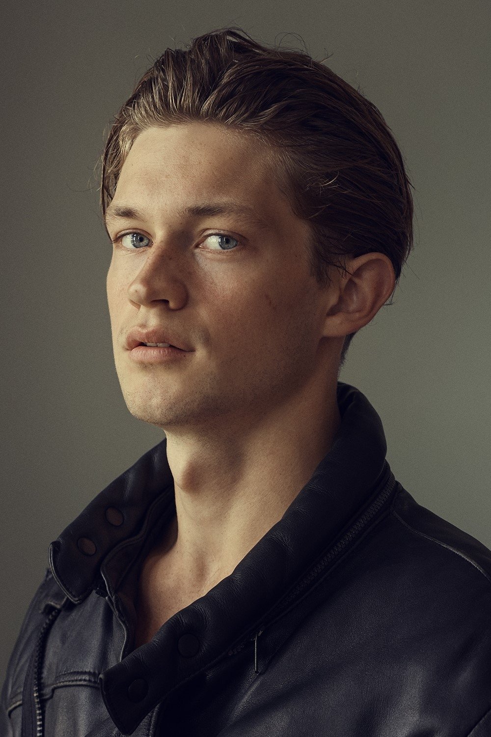 Damian Hardung Profile Images — The Movie Database (TMDB)