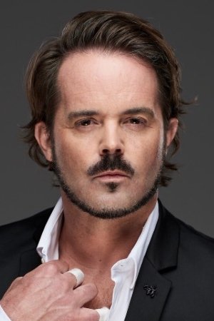 et billede af James Aaron Oliver