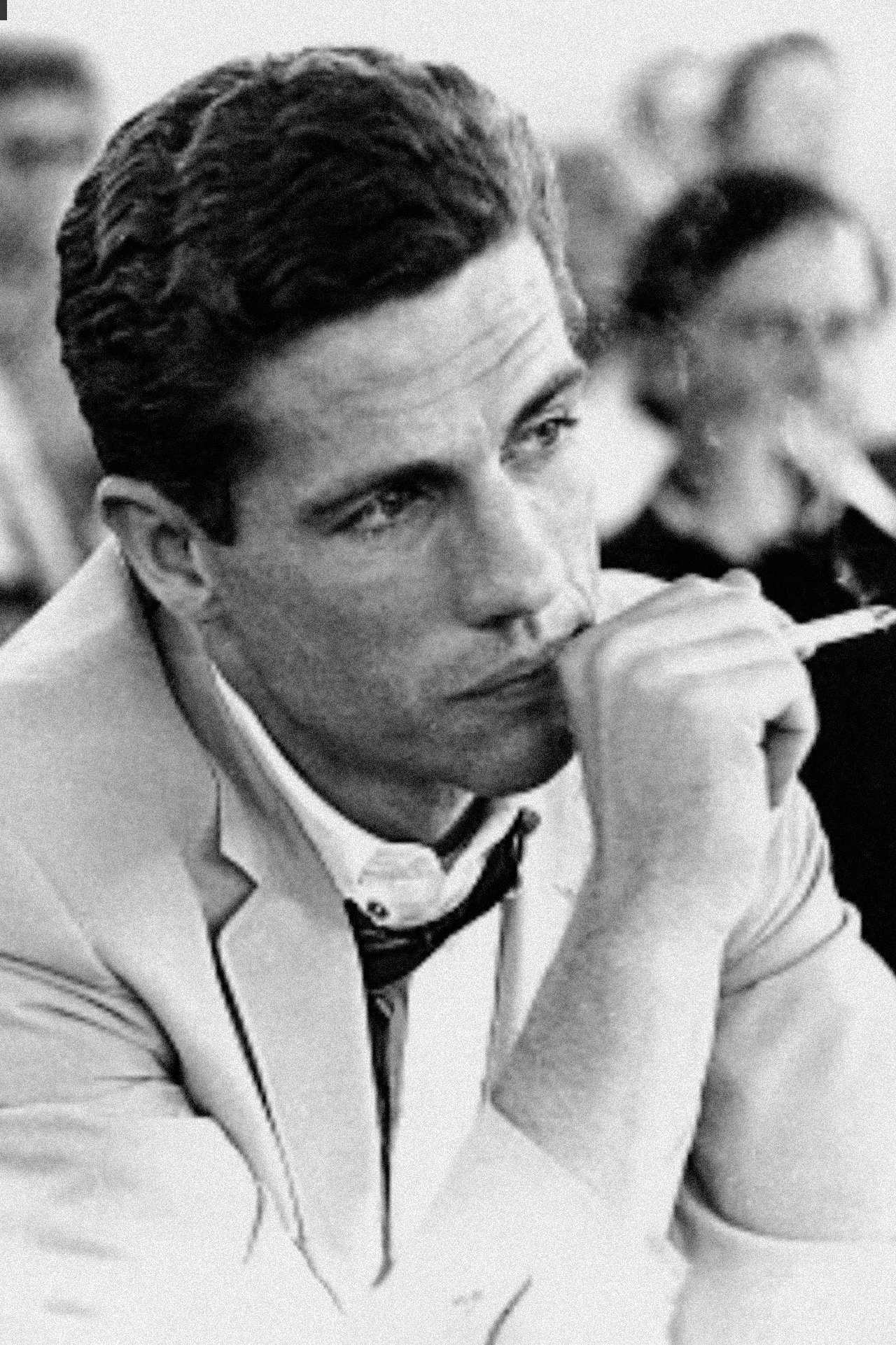 et billede af James Blue