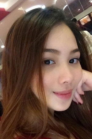 et billede af Elvina Mohamad