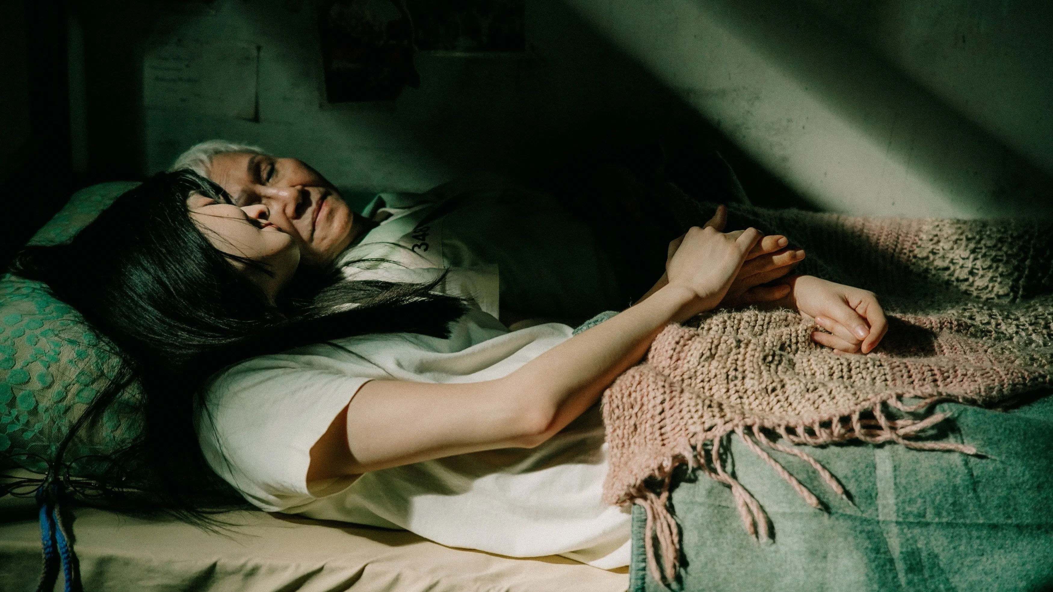 ClaireBell - Season 1 Episode 8 : Episode 8