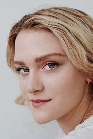 et billede af Hannah Elizabeth Alexander