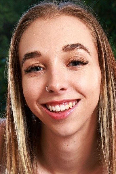 et billede af Breezy Bri