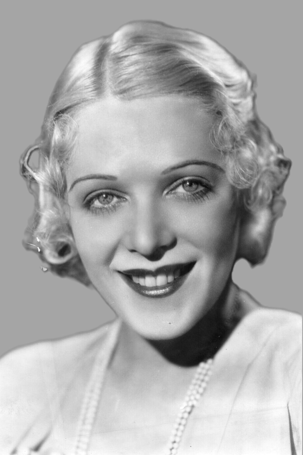 et billede af Dorothy Hall