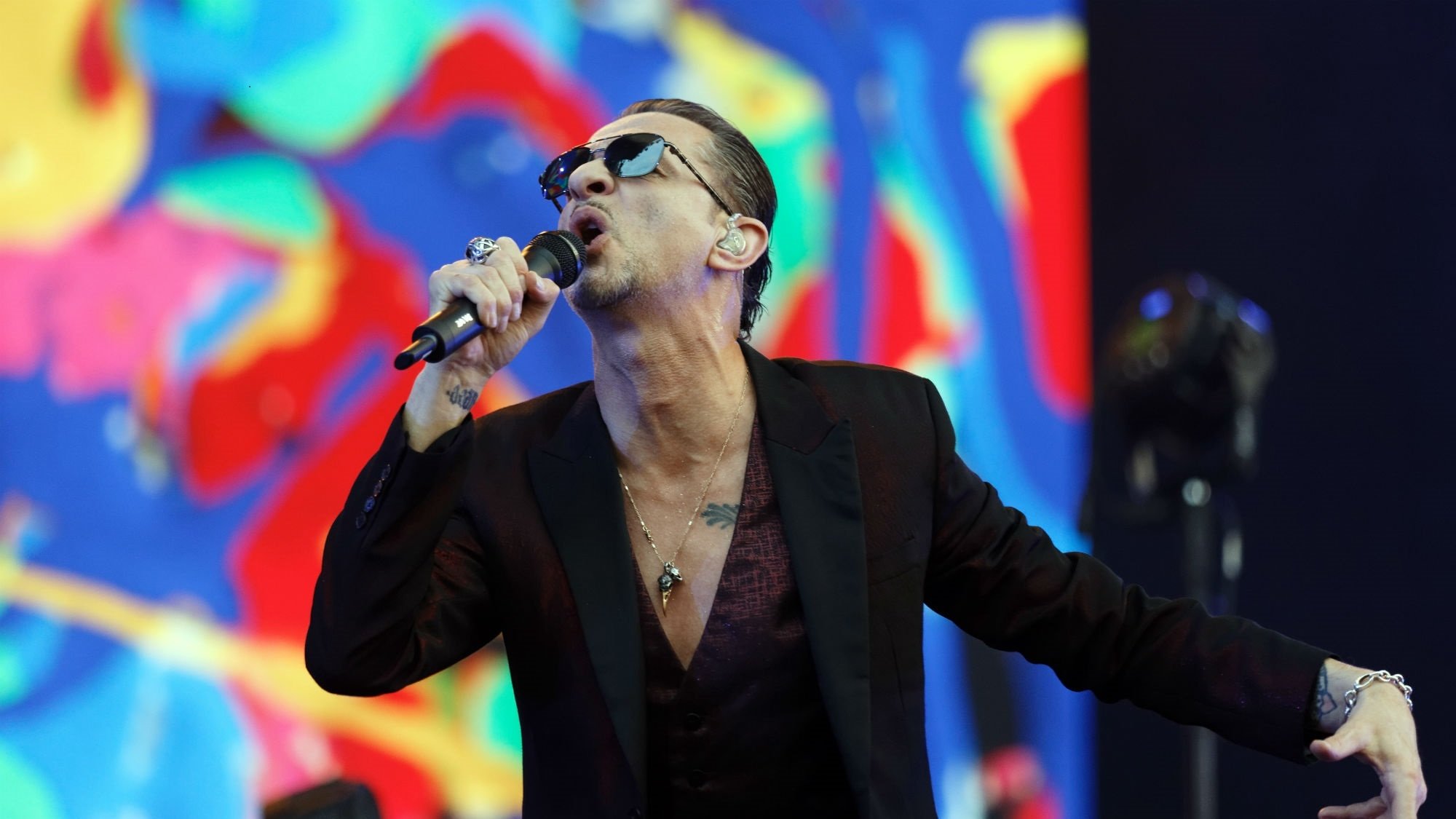 LiVE SPiRiTS Depeche Mode At The Waldbühne (2019)