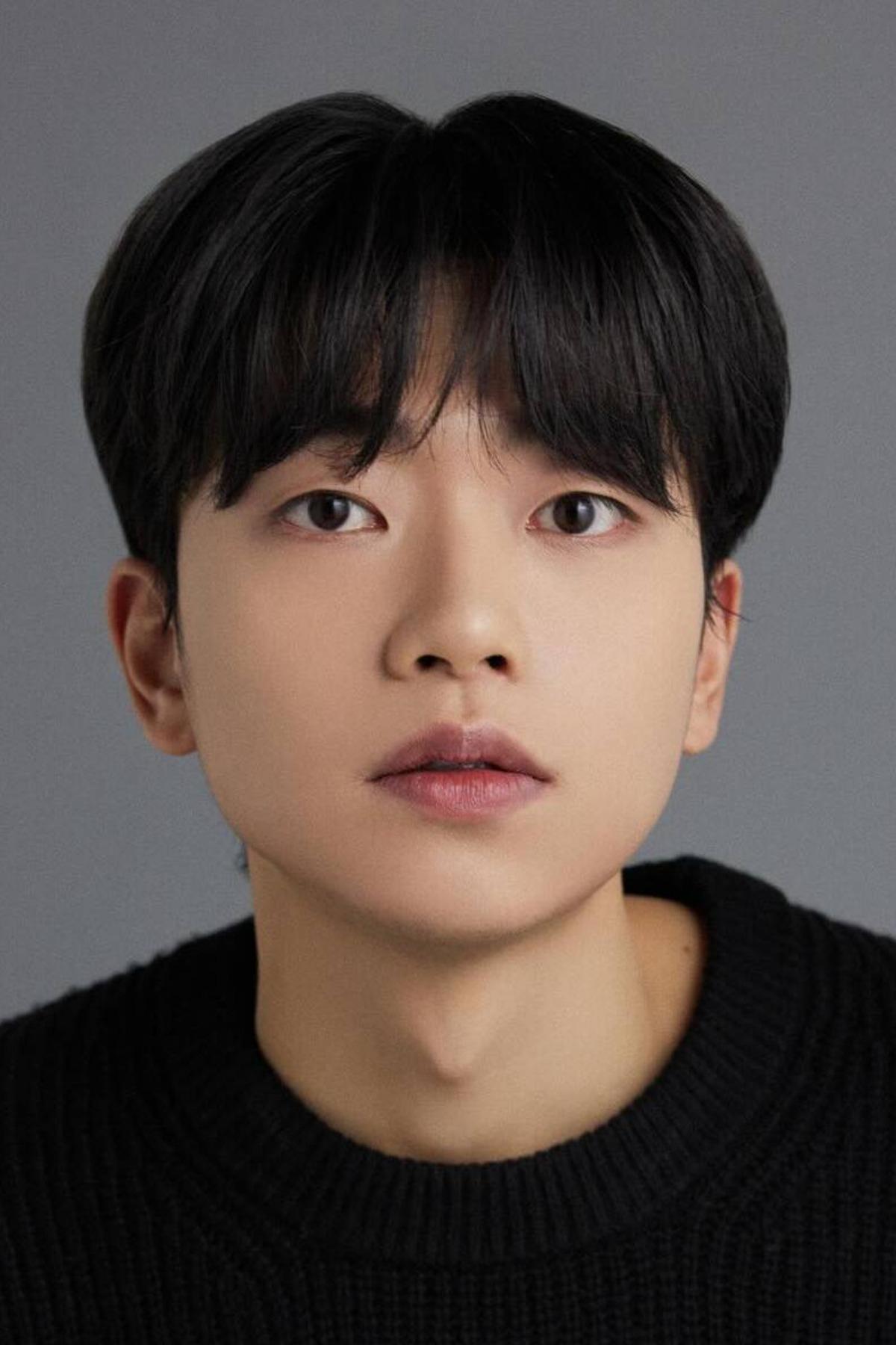 박수형's picture in the cast
