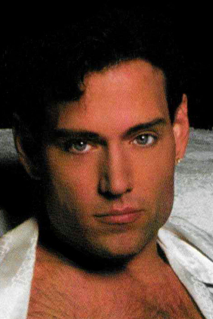 et billede af Dereck Bishop