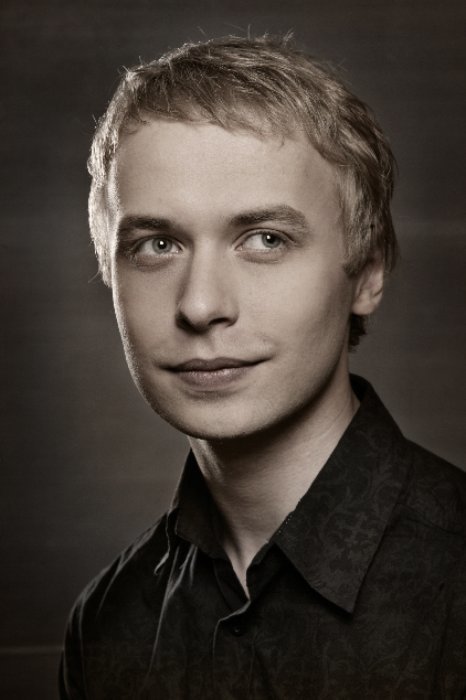 et billede af Roland Laos