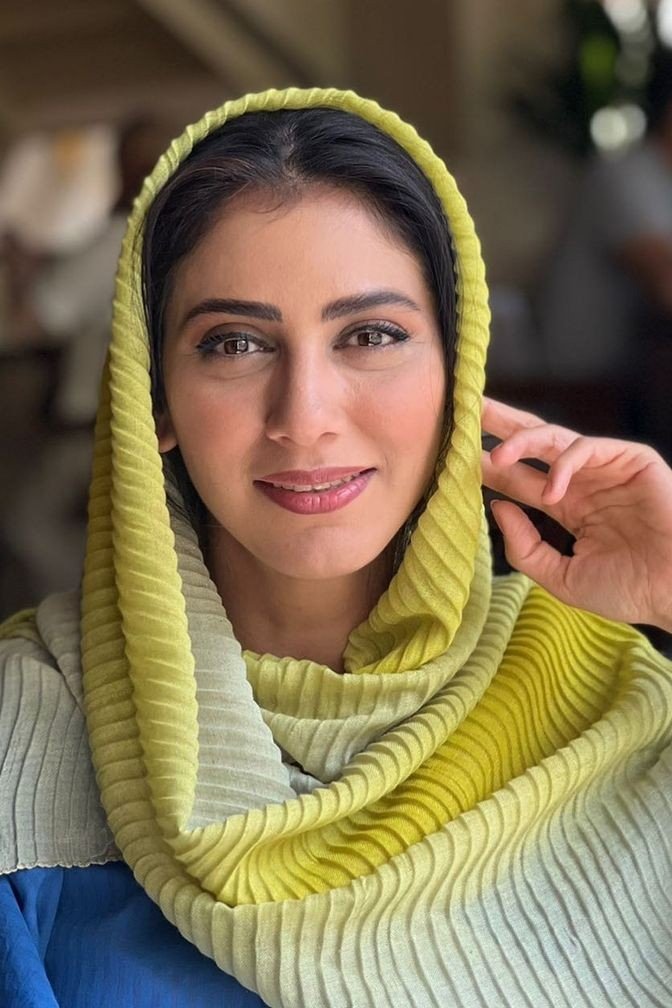 Mona Farjad's picture in the cast