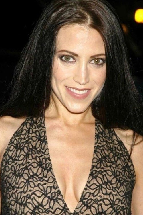 et billede af Leslie Bega