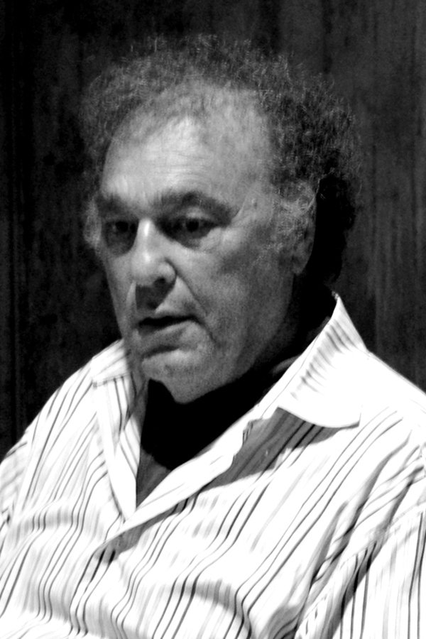 et billede af Rénos Mandis