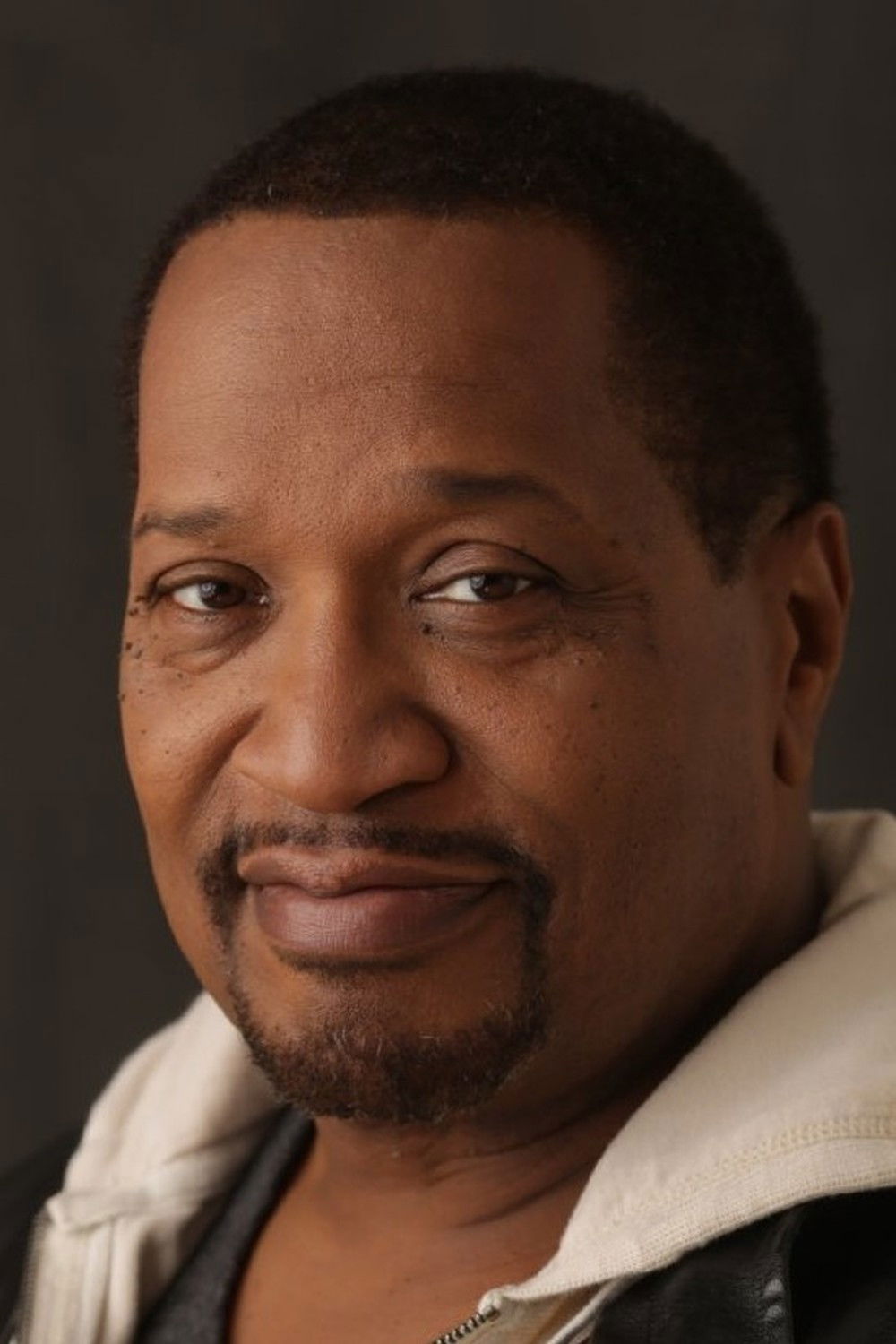 et billede af Alan B. Jones