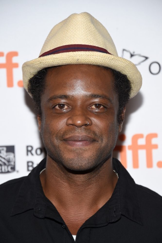 et billede af Charles Officer