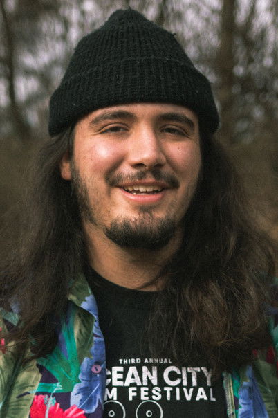 et billede af J. Dylan Mehring