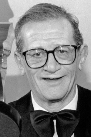 et billede af Donald Brittain